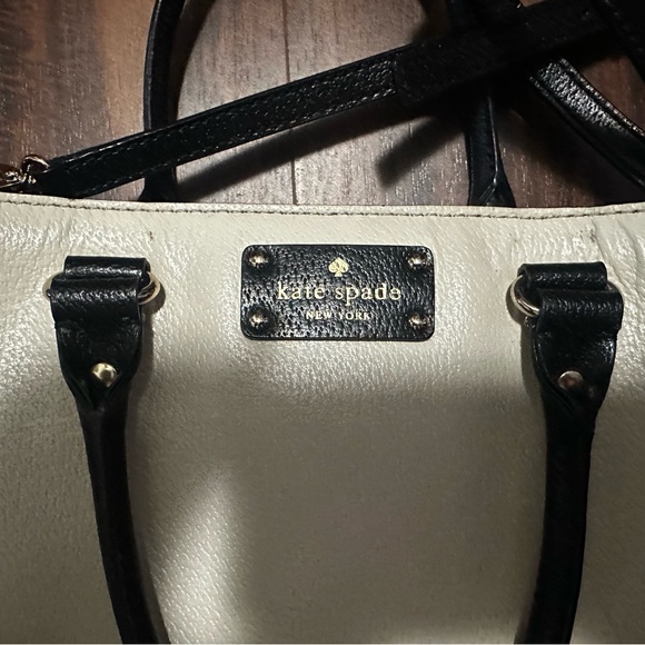 Kate Spade Berkeley Lane Quinn Bag. Black and White Convertible Crossbody - Picture 8 of 10
